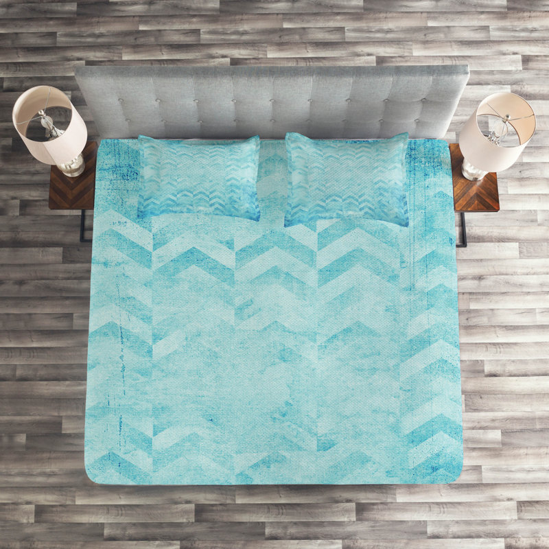 Modern & Contemporary Polyester Chevron / Zig Zag Coverlet