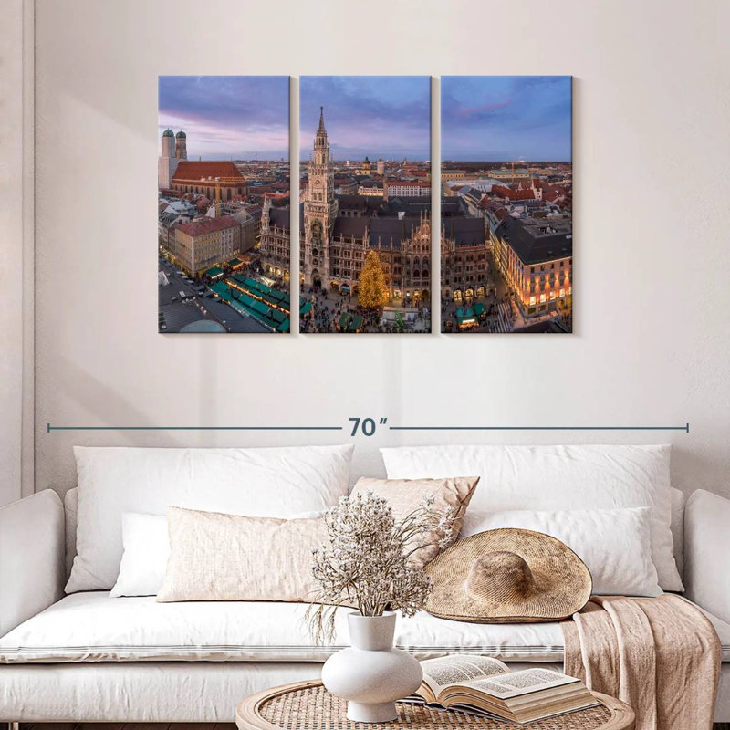 Rorry Munich City Center, 28" H x 45" W