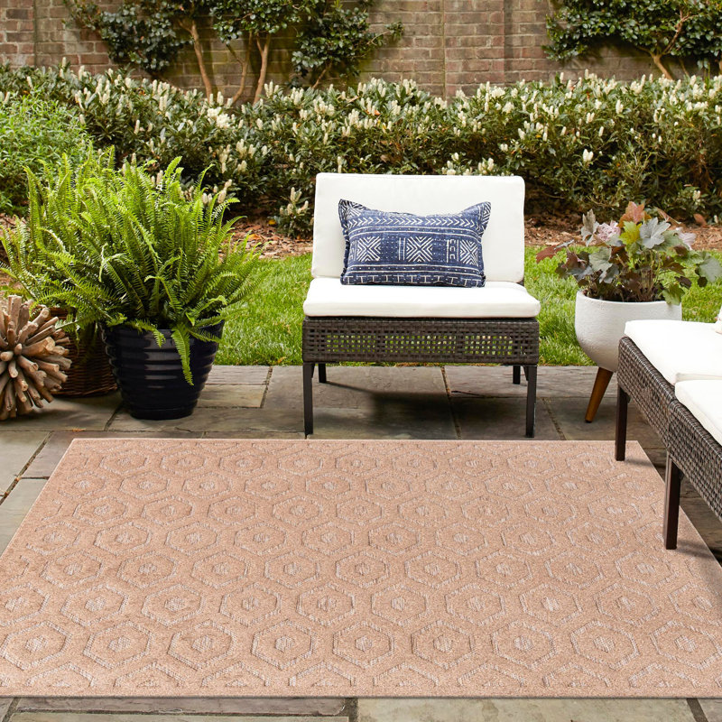 Heberling Geometric Indoor / Outdoor Rug, Square 7'10"