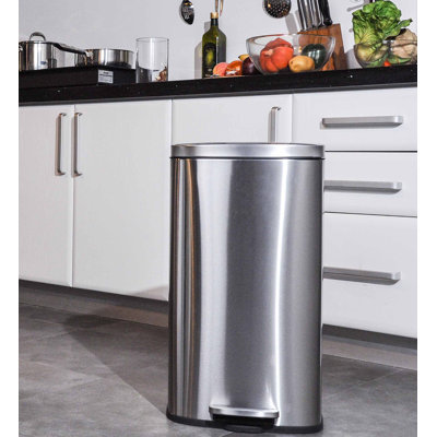 Totti Steel Step On Kitchen Trash Can