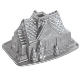 Nordic Ware Bundt® Gingerbread House Fluted Cake Pan
