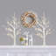 Ensemble de 2 boules de Noël illuminées, arbre artificiel avec 24 lumières à DEL blanc chaud, décorations de chambre à minuterie à piles, arbres de table pour la fête de mariage (2 pi)