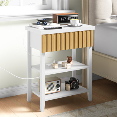 Table de chevet moderne avec station de charge, table de chevet de ferme avec tiroir et tablettes de rangement ouvertes, table d'appoint moderne pour vestibule de salon de chambre à coucher