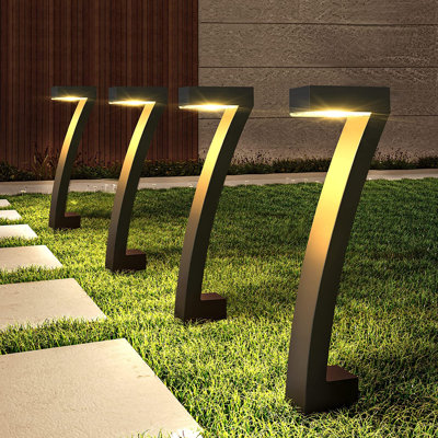 Solar Powered Integrated LED Pathway Light Pack