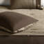Édredon très grand 7 pièces brun - simili suède, thème chalet avec coussins, rembourrage, aspect suède lavable à la machine et froissé, vapeur décorative-132971633-132971636