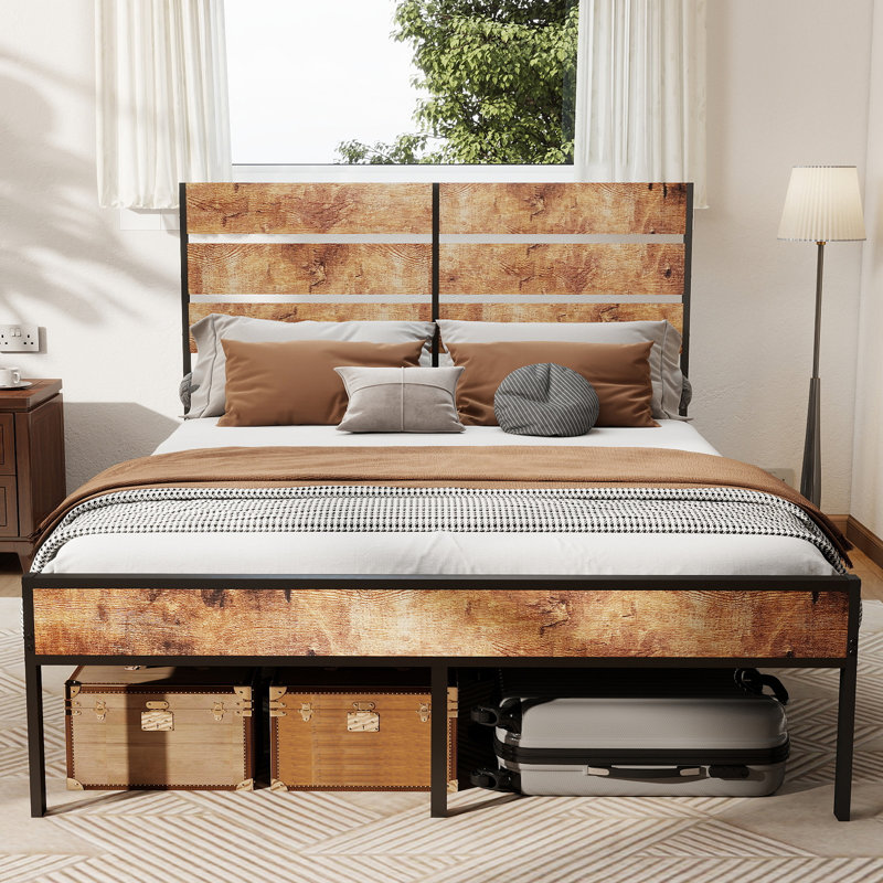 Metal Bed, Double (4'6)