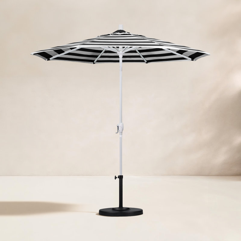 Parasol de marché 7,5', Sunbrella®, Blanc, Cabana classique à rayures noires Sunbrella®