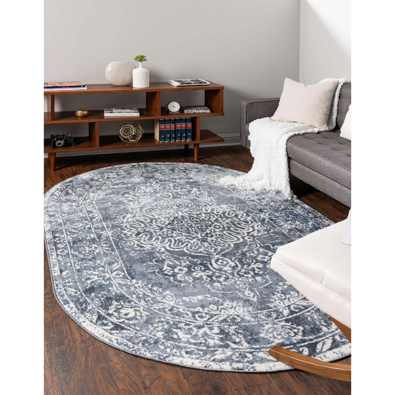 Boylan Oriental Indoor Rug, Oval 4' x 6'