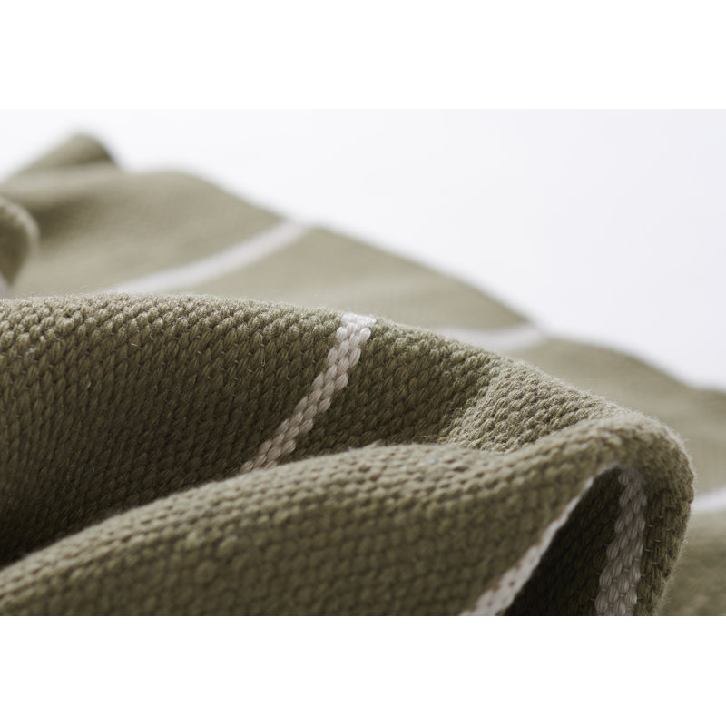 Area Rug in Green, Rectangle 3'6" x 5'6"