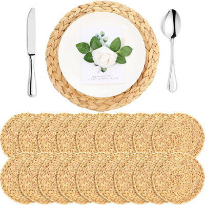 18 Pack Rattan Wicker Placemats Bulk Round Woven Charger Plates For Dinner Plates Straw Place Mats Water Hyacinth Braided Tablemats For Wedding Valentines Day Boho Kitchen(13.8 Inch)