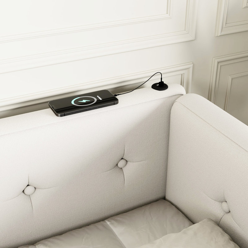 Grand lit tapissier beige avec charge - construction robuste et élégantes lattes en lin de style hublot