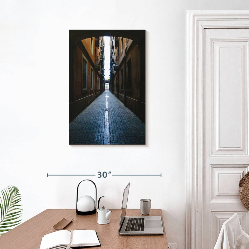 Rue Sirci gothique de Barcelone, H 30 po x l 20 po