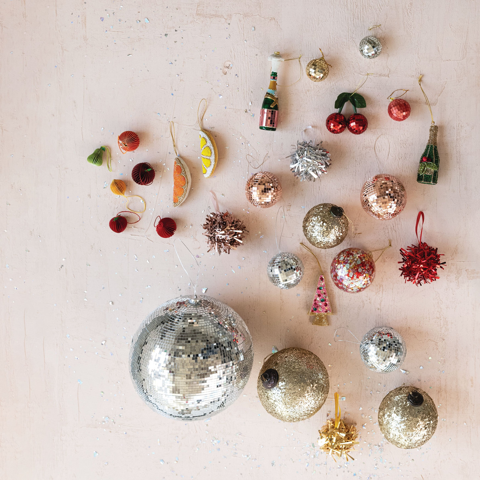 Glass Bauble, 4" H x 4" W x 4" D
