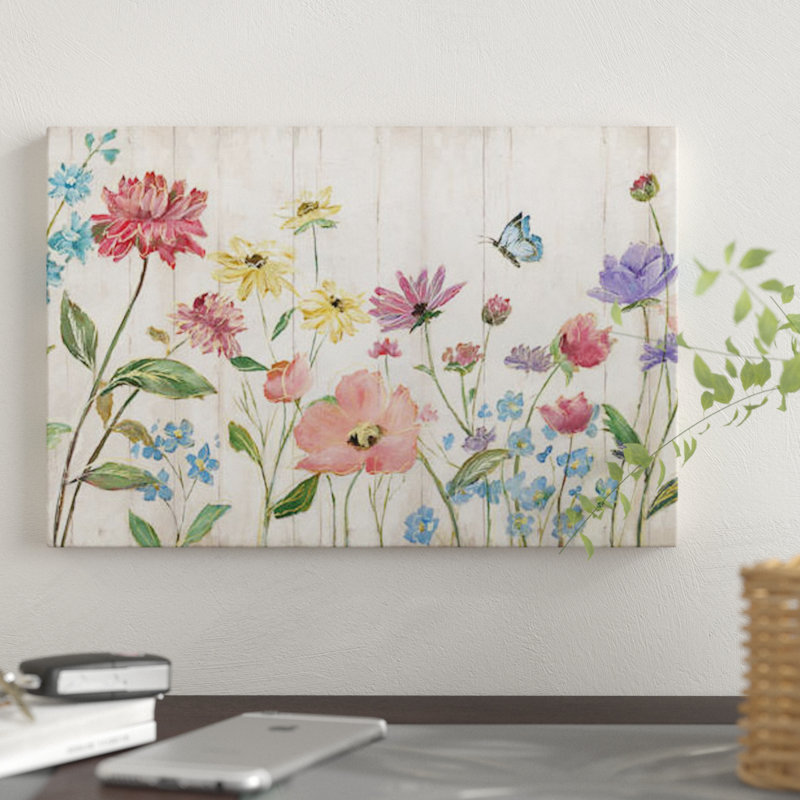 «Wildflower Flutter on Wood» par Nan - impression sur toile tendue, H 40 po x l 60 po x P 1,5 po, Toile tendue