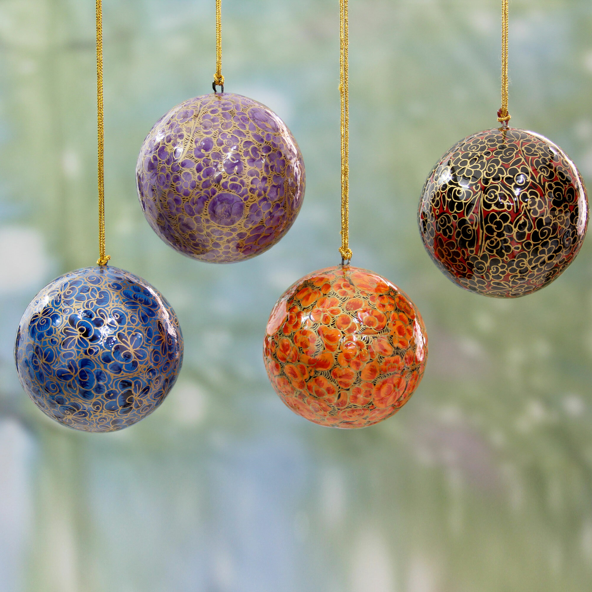 Making Paper Mache Ball Christmas Ornaments