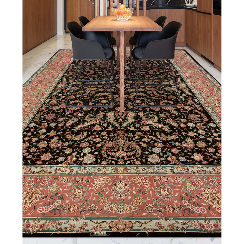 Tapis noir noué à la main de haute qualité