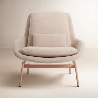 Field Lounge Chair