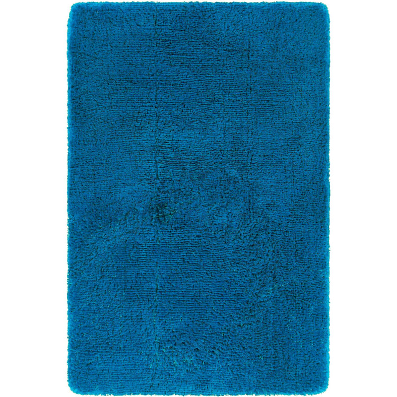 Tapis bleu marine à poils longs tissé à la main Joellen, Rectangle 5 pi x 7 pi 6 po, Bleu océan