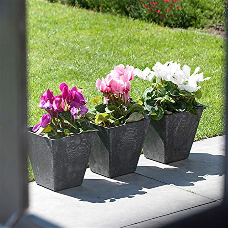 Alaunah Pot Planter, Black, 19.5" H x 10.25" W x 10.25" D