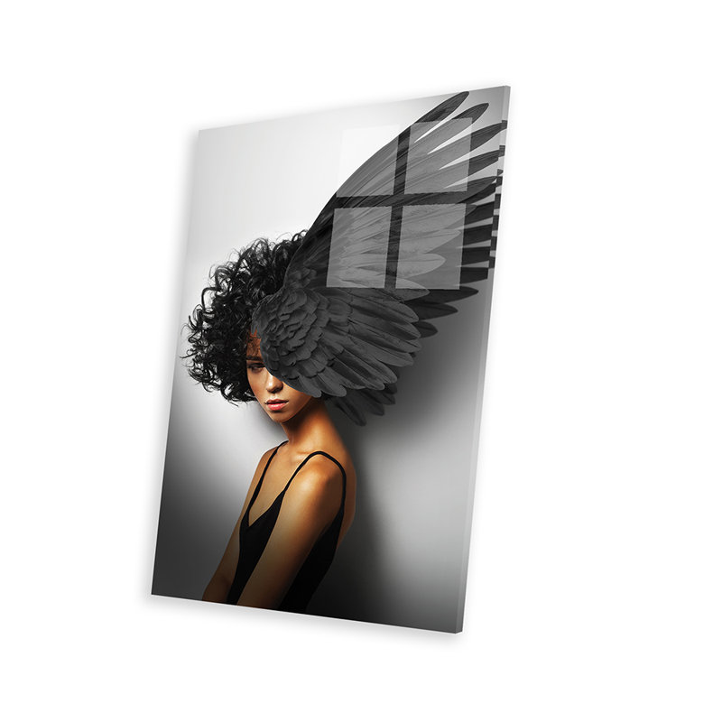 «Woman and Wings Black II» par Alexander Venancio - impression non encadrée, H 24 po x l 16 po x P 0,25 po