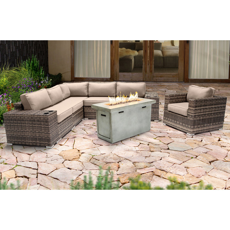 Ensemble de conversation modulaire 9 pièces avec coussins Sunbrella et foyer Lsi, Sunbrella beige