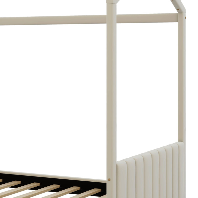 Lit en bois en forme de maison