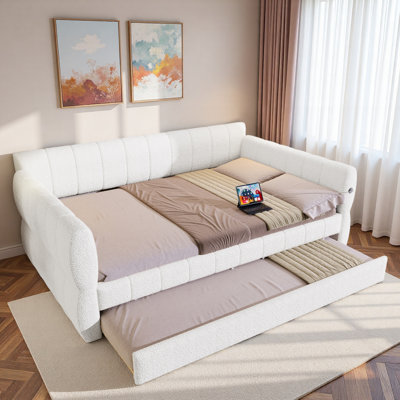 Upholstered Daybed With Usb And Trundle
