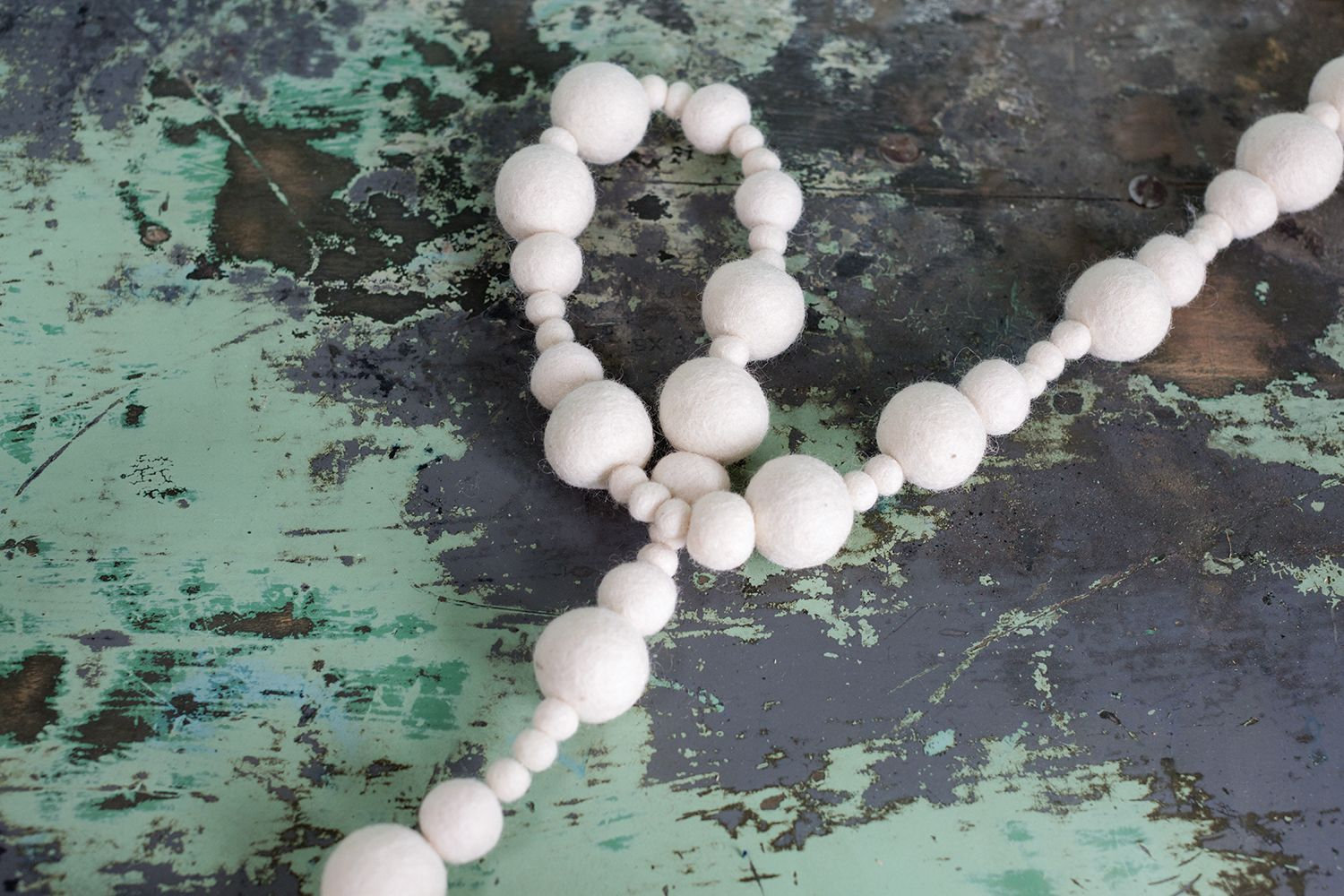 Foam 6'' Novelty Garland Garland