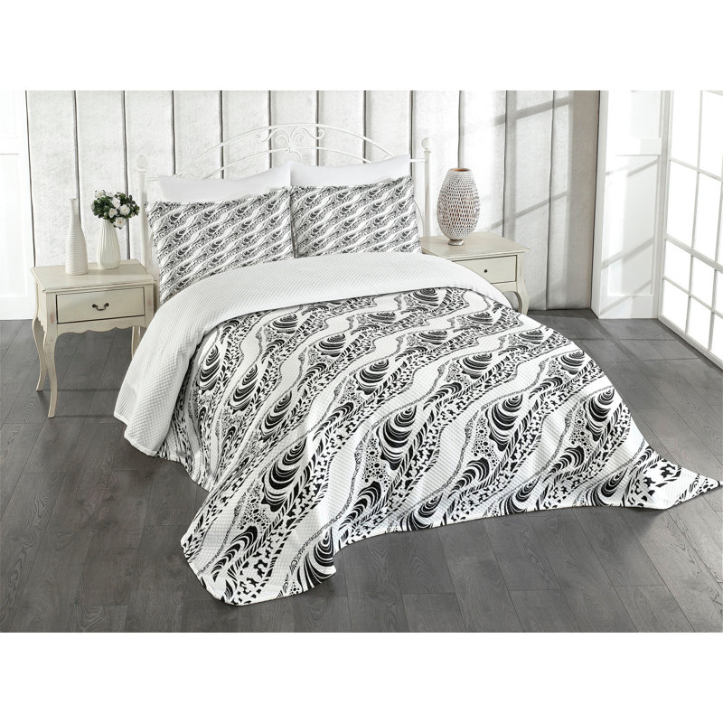 Ambesonne Abstract Bedspread Set  Animal Skin Patterns  Black White, King Coverlet / Bedspread + 2 Standard Shams