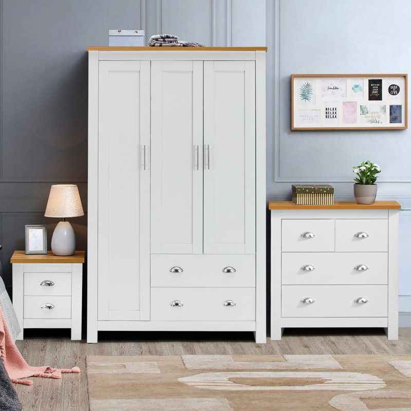Baeli 3 Piece Bedroom Set, White