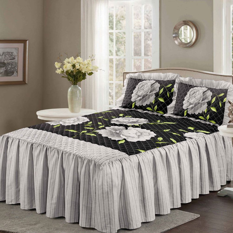 Rosaleen Quilted Bedspread Set, King, Black / White
