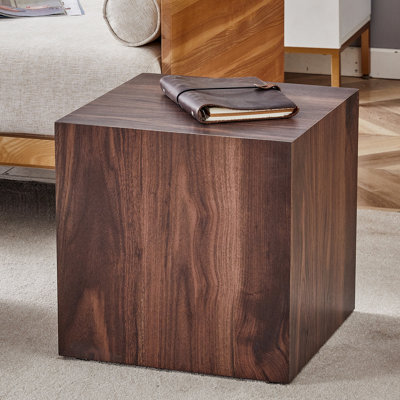 Table basse 16 po x 16 po x 16 po avec grain de bois de noyer - Transformez votre décor 16 po x 16 po x 16 po