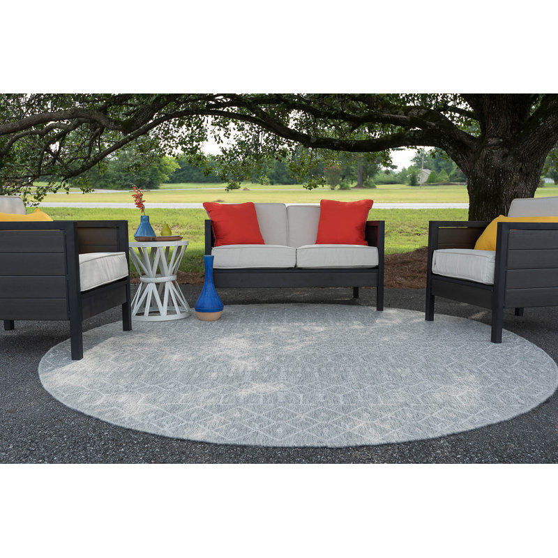 Ahders Indoor / Outdoor Rug, Round 7'10"