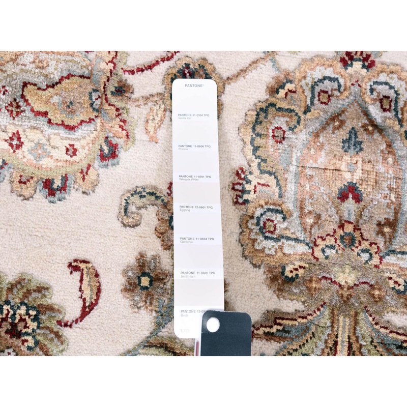 Tapis rond en laine et soie ivoire noué à la main 6 pi 1 po x 6 pi 1 po C37BCC0A25A44F11A10C4AB6263D3BD2