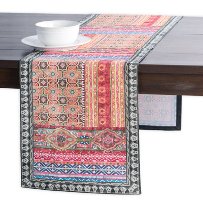 Chemin de table 100 % coton Ispahan Maison d'Hermine - couche simple - 14,5 po x 108 po