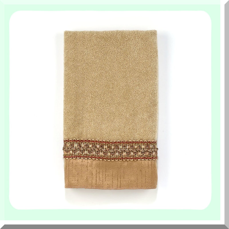 UltraSoft Cotton Fingertip Towel - Absorbent Braided Medallion Collection