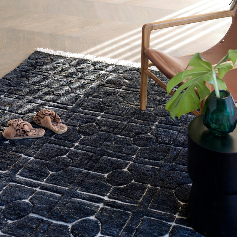 Breezeblock Geometric Hand-Loomed 5'5" x 7'6" Jute/Cotton Area Rug in Midnight, Rectangle 6'7" x 9'8"