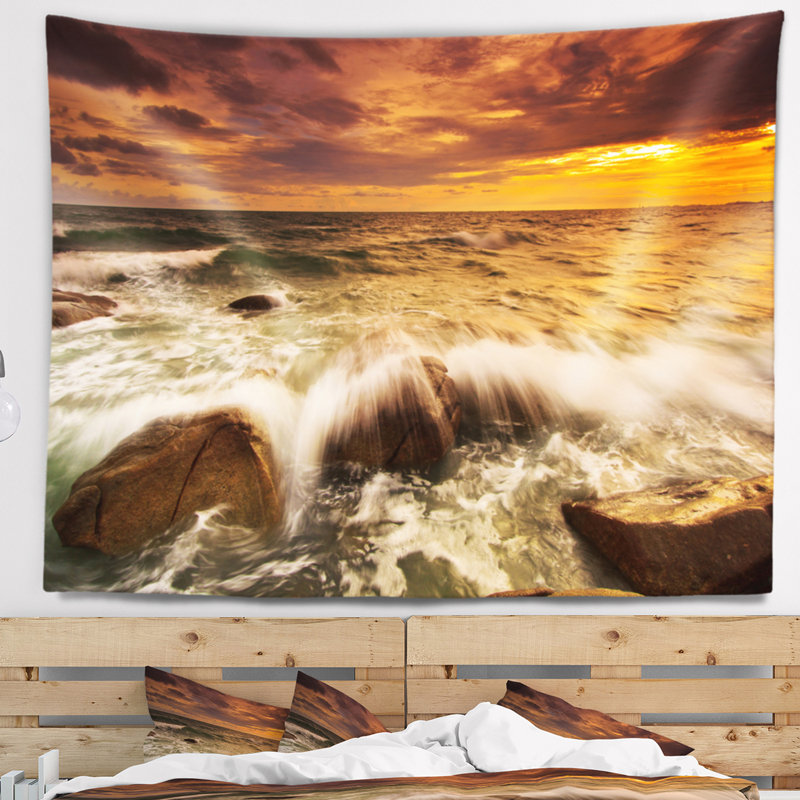 Paysage marin se ruant sur les vagues de l'océan en tapisserie, H 32 po x l 39 po