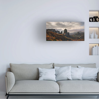 Art mural sur toile tendue - "Météores les roches sacrées" de Chris Kaddas pour décoration de salon, de chambre à coucher ou de bureau - 16 x 32