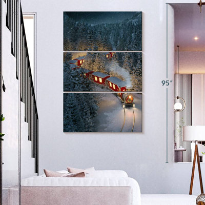 Lelend Christmas Train