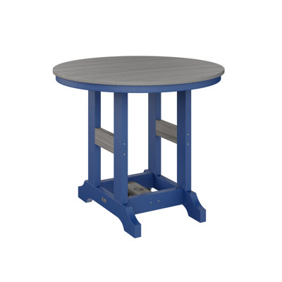Garden Classic Outdoor Round Dining Table