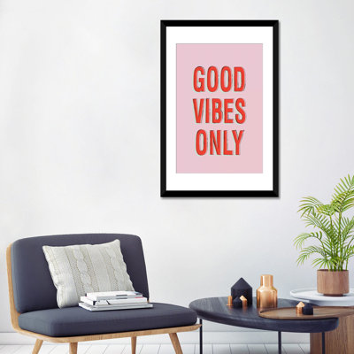 «Good Vibes Only», art textuel sur toile