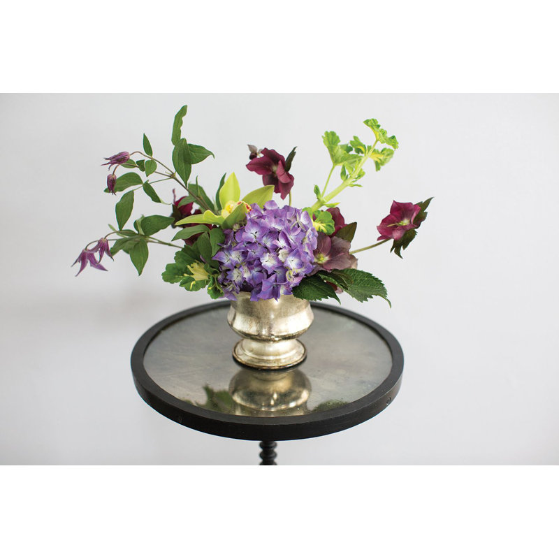 Vase de table en métal fabriqué à la main Espina, H 5 po x l 6,25 po x P 6,25 po