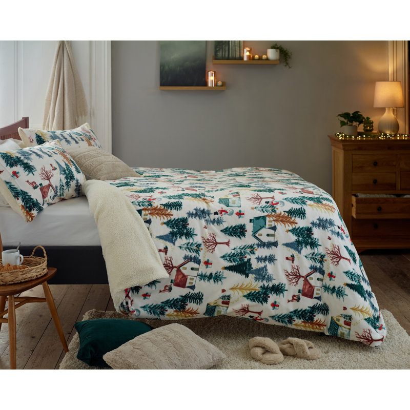 Winter Walk Fleece Duvet Cover Set With Sherpa Bac Fleece / Microfiber Geometric Duvet Cover Set with Pillowcases