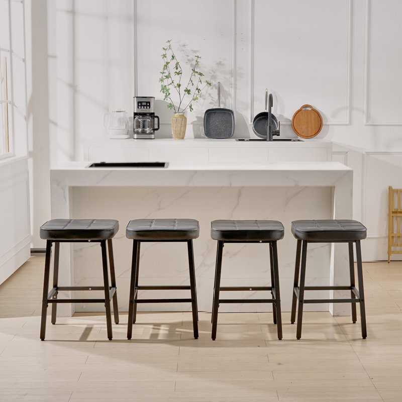 Ensemble de 4 tabourets de bar, tabourets de bar sans dossier, tabourets de bar noirs pour îlot de cuisine, tabourets de bar capitonnés en cuir PU avec base en métal