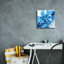  «Abstract Pouring O» par Jean Plout, art mural sur toile, 12 po x 12 po
