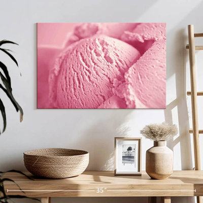 Yarlin Strawberry Ice Cream