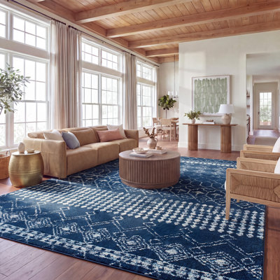 Tapis bleu marine à motif géométrique Cobos
