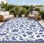 Tapis floral en plastique avec sac pour l'extérieur-129467243-129913461