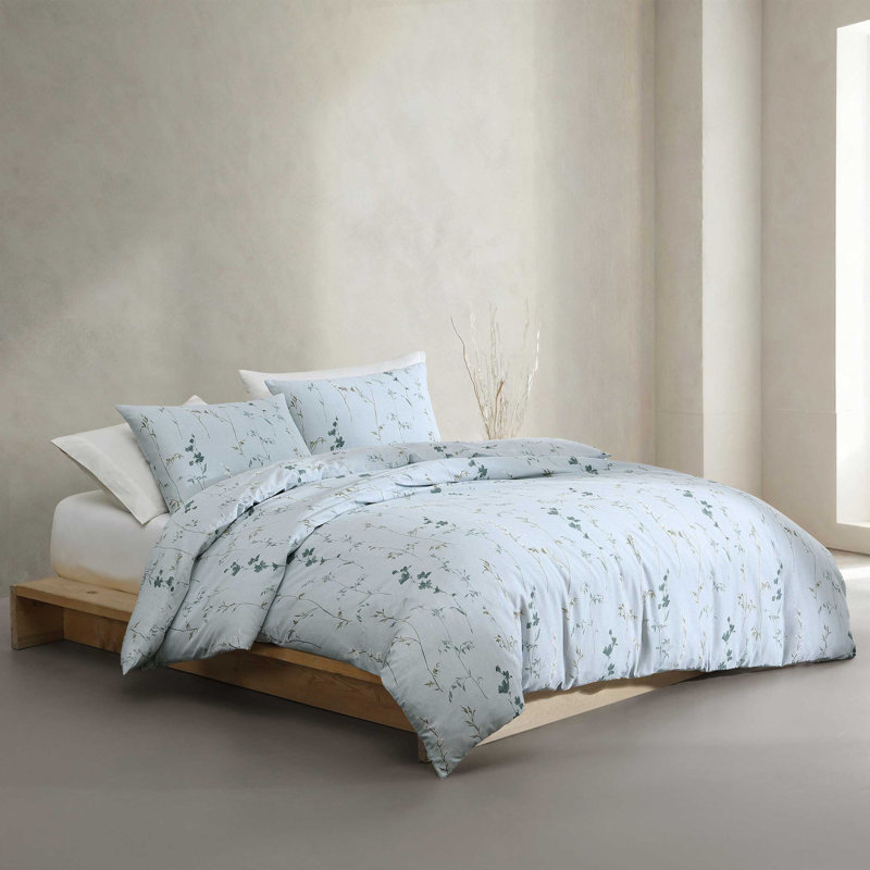 Calvin Klein Wildflower Cotton Comforter Set, King Comforter + 2 King Shams, Purple